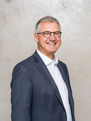 Martin Margreiter – Hausverwaltung Tiroler Immobilien | © Roland Defrancesco Martin Margreiter – Hausverwaltung Tiroler Immobilien | © Roland Defrancesco